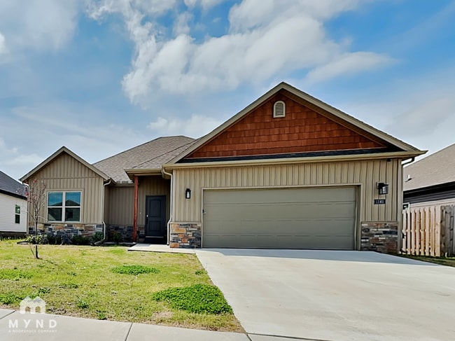 property at 1141 Sunshine Ct