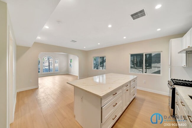 property at 2800 Winter St