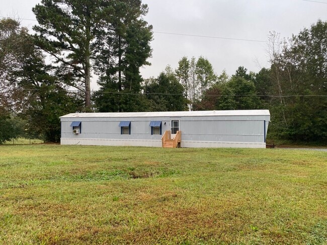 101 Kern Ct in Lawndale, NC - Building Photo - Building Photo