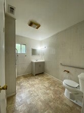 1913 Marquita St in Waco, TX - Building Photo - Building Photo