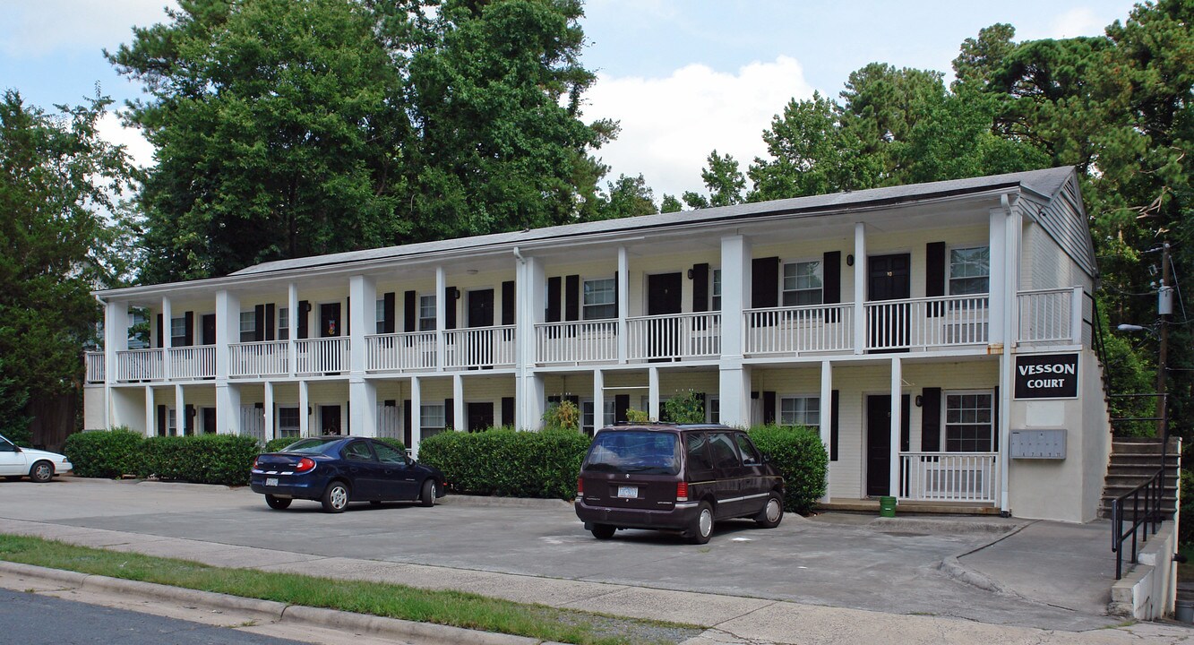 Vesson Court in Durham, NC - Building Photo