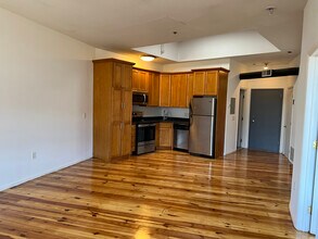 600 Columbia Rd, Unit 1 in Boston, MA - Building Photo - Building Photo