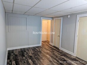 569 Hammond St in Bangor, ME - Building Photo - Building Photo