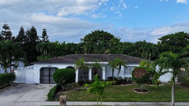 4549 Baldric St in Boca Raton, FL - Building Photo - Building Photo