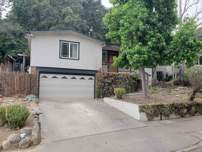 18425 Joseph Dr in Castro Valley, CA - Building Photo - Building Photo