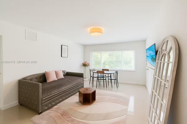 1045 94th St in Bay Harbor Islands, FL - Building Photo - Building Photo