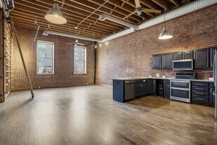 1143 Auraria Pkwy in Denver, CO - Building Photo