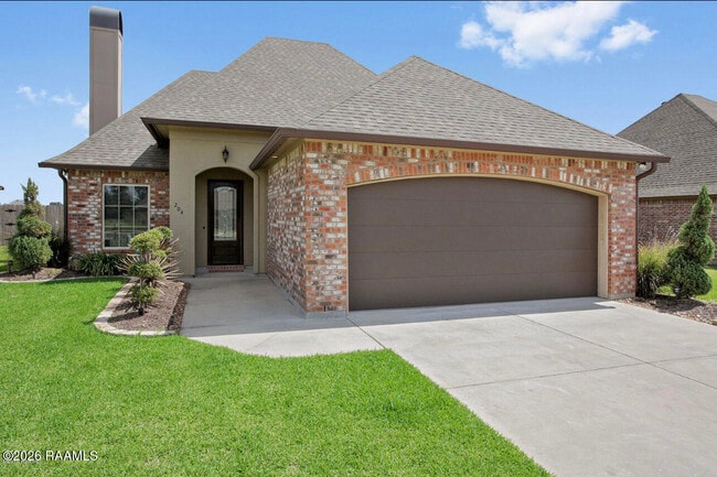 property at 204 Crenshaw Dr