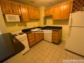 379 Commonwealth Ave, Unit 5A in Boston, MA - Building Photo