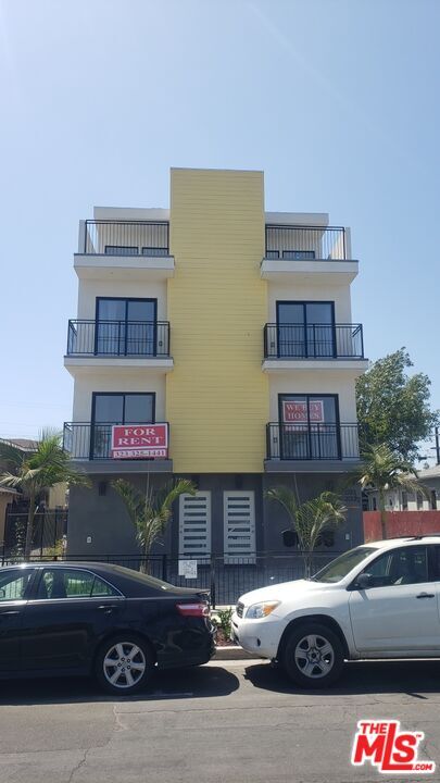 property at 2131 Carmona Ave