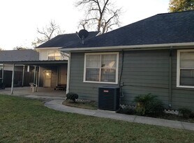 924 Kelley St in Houston, TX - Building Photo