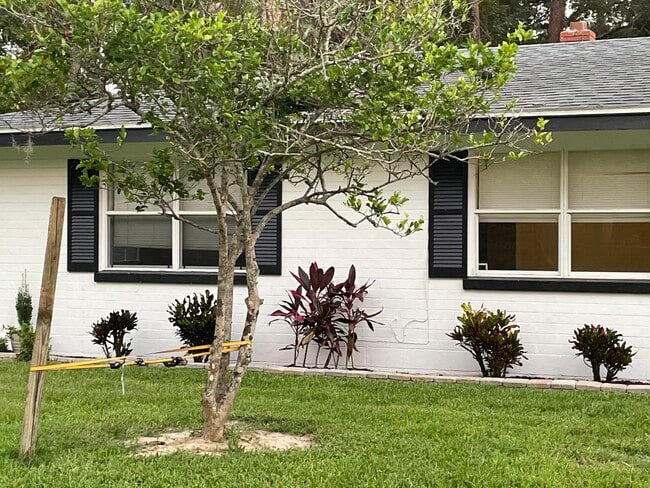 719 New York Ave in South Daytona, FL - Building Photo - Building Photo