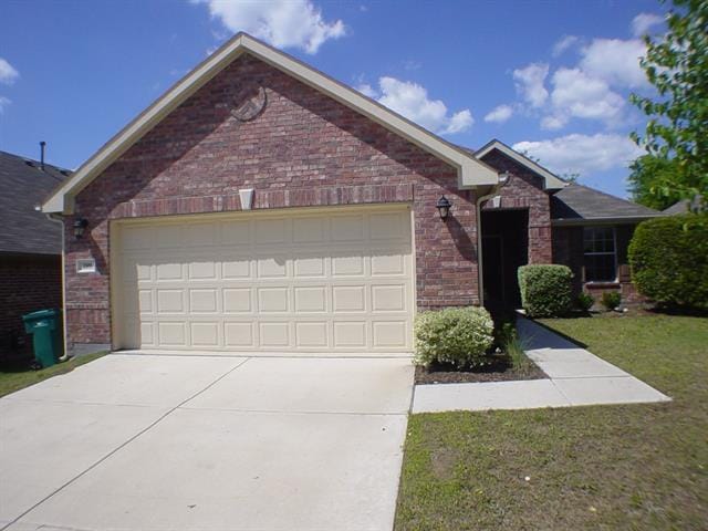 209 Bird Creek Dr in Little Elm, TX - Building Photo - Building Photo
