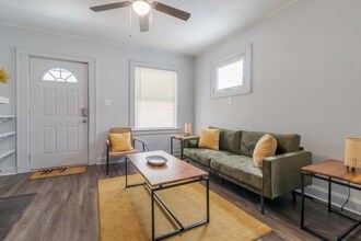 266 E Jenkins Ave in Columbus, OH - Building Photo - Building Photo