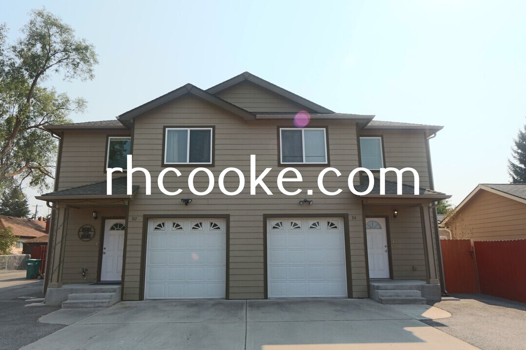 312 S Blake Rd in Spokane Valley, WA - Building Photo