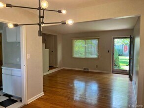 1712 Graefield Rd in Birmingham, MI - Building Photo - Building Photo