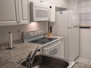 2989 Sir Hamilton Cir in Titusville, FL - Building Photo - Building Photo