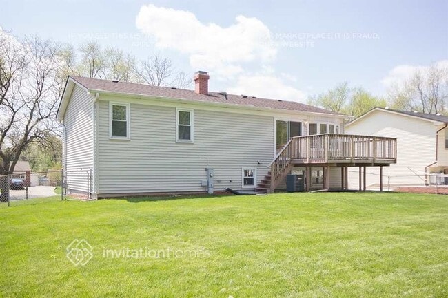 458 Rockhurst Rd in Bolingbrook, IL - Building Photo - Building Photo