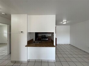 15699 SW 73rd Cir Terrace in Miami, FL - Building Photo - Building Photo