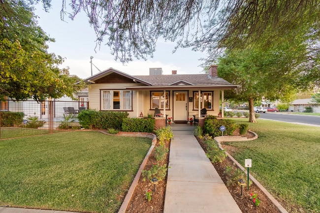 property at 1301 E Sheridan St