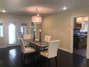 2611 Tangley St in Houston, TX - Building Photo - Building Photo