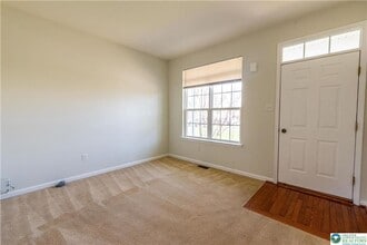 955 King Way in Breinigsville, PA - Building Photo - Building Photo