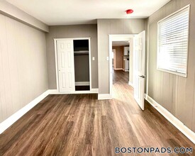 44 Morris St, Unit 1 in Boston, MA - Building Photo - Building Photo