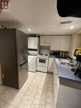 32 Fuller Ave in Toronto, ON - Building Photo - Building Photo