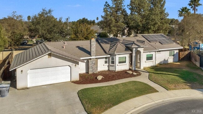 property at 2317 Stratford Way