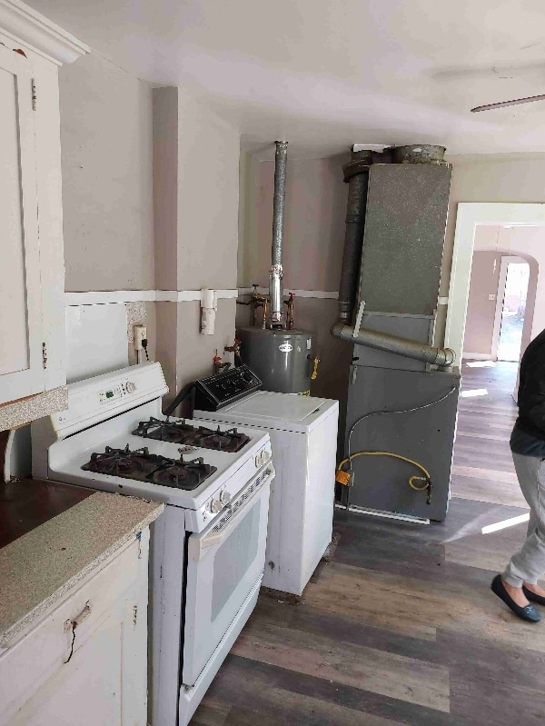 property at 542 W 29th St