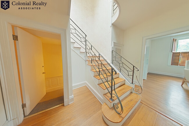 1712 Beacon St in Brookline, MA - Building Photo - Building Photo