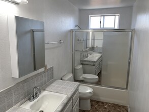 825 Raaberg Way in Santa Maria, CA - Building Photo - Building Photo