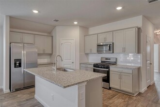 148 Medinah Ln in San Marcos, TX - Building Photo - Building Photo