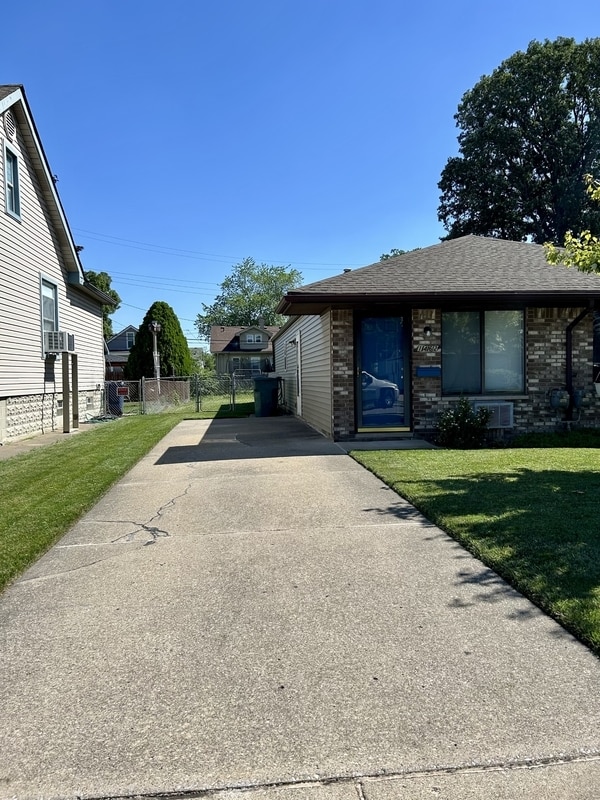 1462 Euclid St in Lincoln Park, MI - Building Photo - Building Photo