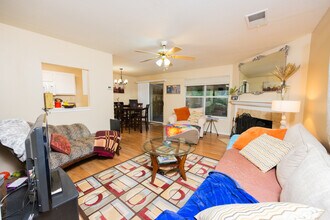 6004 Loch Maree in San Antonio, TX - Building Photo - Building Photo