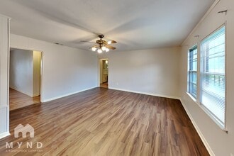 4310 Boynton Dr in Houston, TX - Foto de edificio - Building Photo