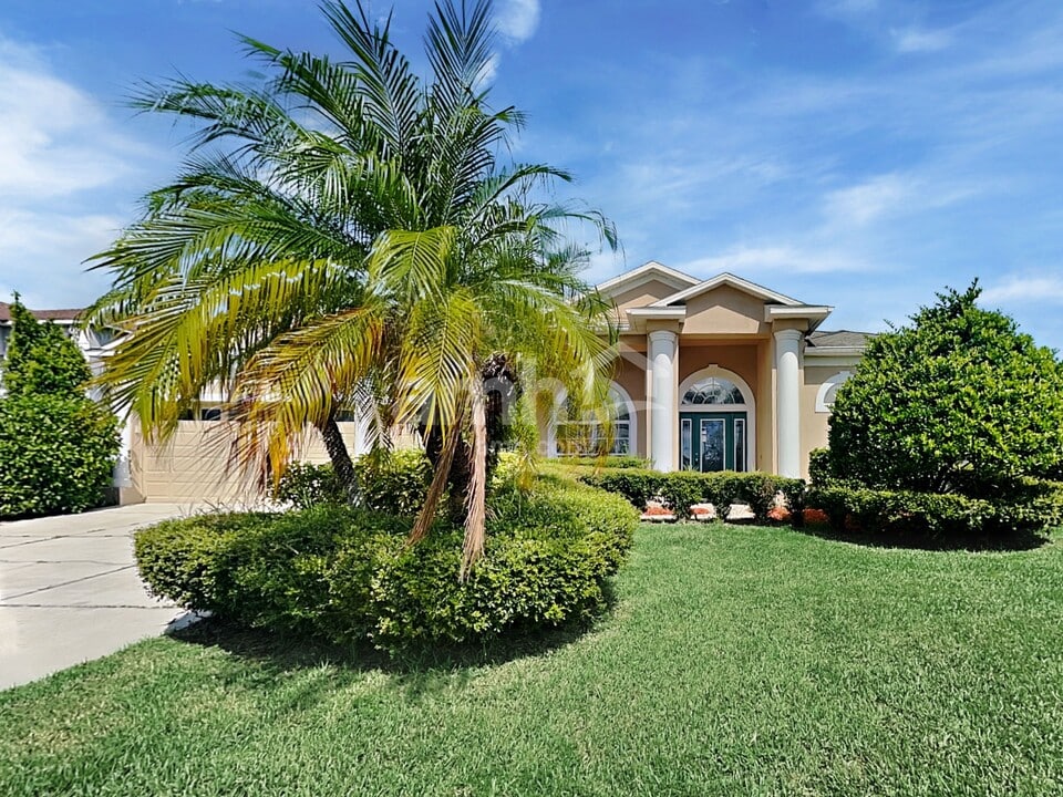 2478 Prairie View Dr in Winter Garden, FL - Building Photo