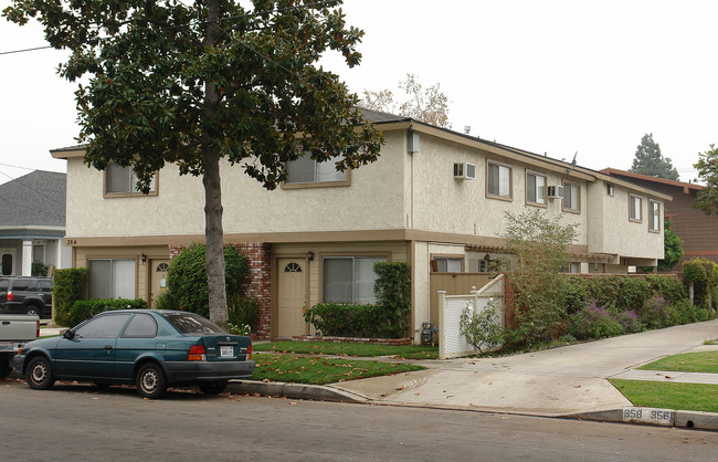 364 S Olive St in Orange, CA - Building Photo - Building Photo