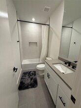 3009 Hibiscus St in College Station, TX - Foto de edificio - Building Photo