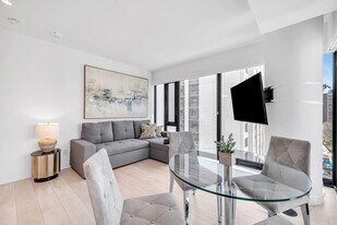 174 Cumberland St, Unit SI ID1388903P in Toronto, ON - Building Photo