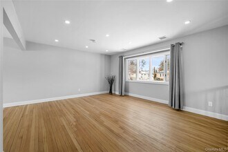 89 Harvest Ln in Commack, NY - Building Photo - Building Photo