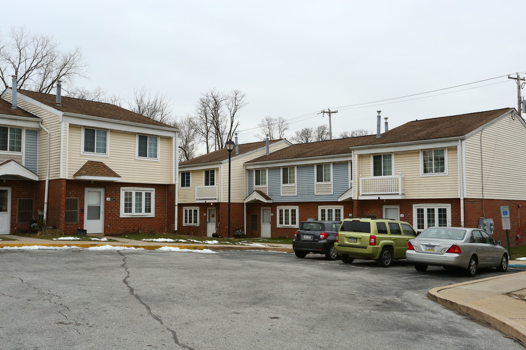 Hannum Gardens in West Chester, PA - Building Photo