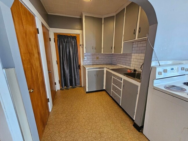 property at 61 Washington St