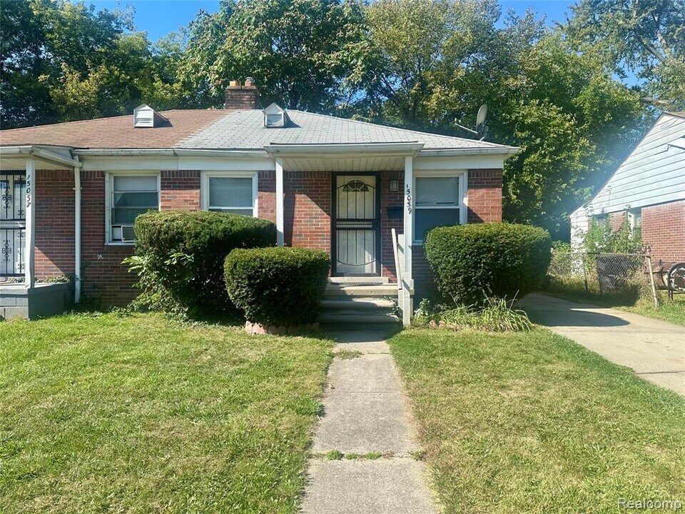 15059 Evergreen Rd in Detroit, MI - Building Photo