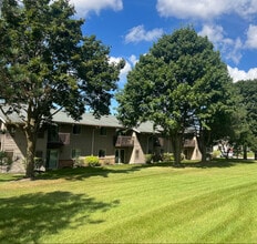 Park Avenue Apartments in West Bend, WI - Building Photo - Building Photo