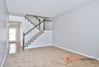 6729 Pine Landing Way in West Jordan, UT - Building Photo - Building Photo