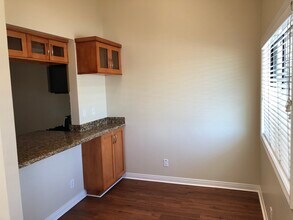 612 Nebraska Ave, Unit 303 in Long Beach, CA - Foto de edificio - Building Photo