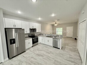 336 Caen Ct in Kissimmee, FL - Building Photo - Building Photo