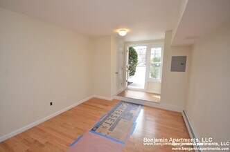 1640 Commonwealth Ave in Boston, MA - Building Photo - Building Photo