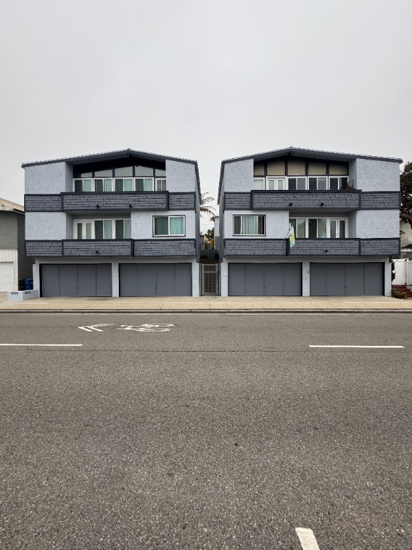 property at 2026 Hermosa Ave